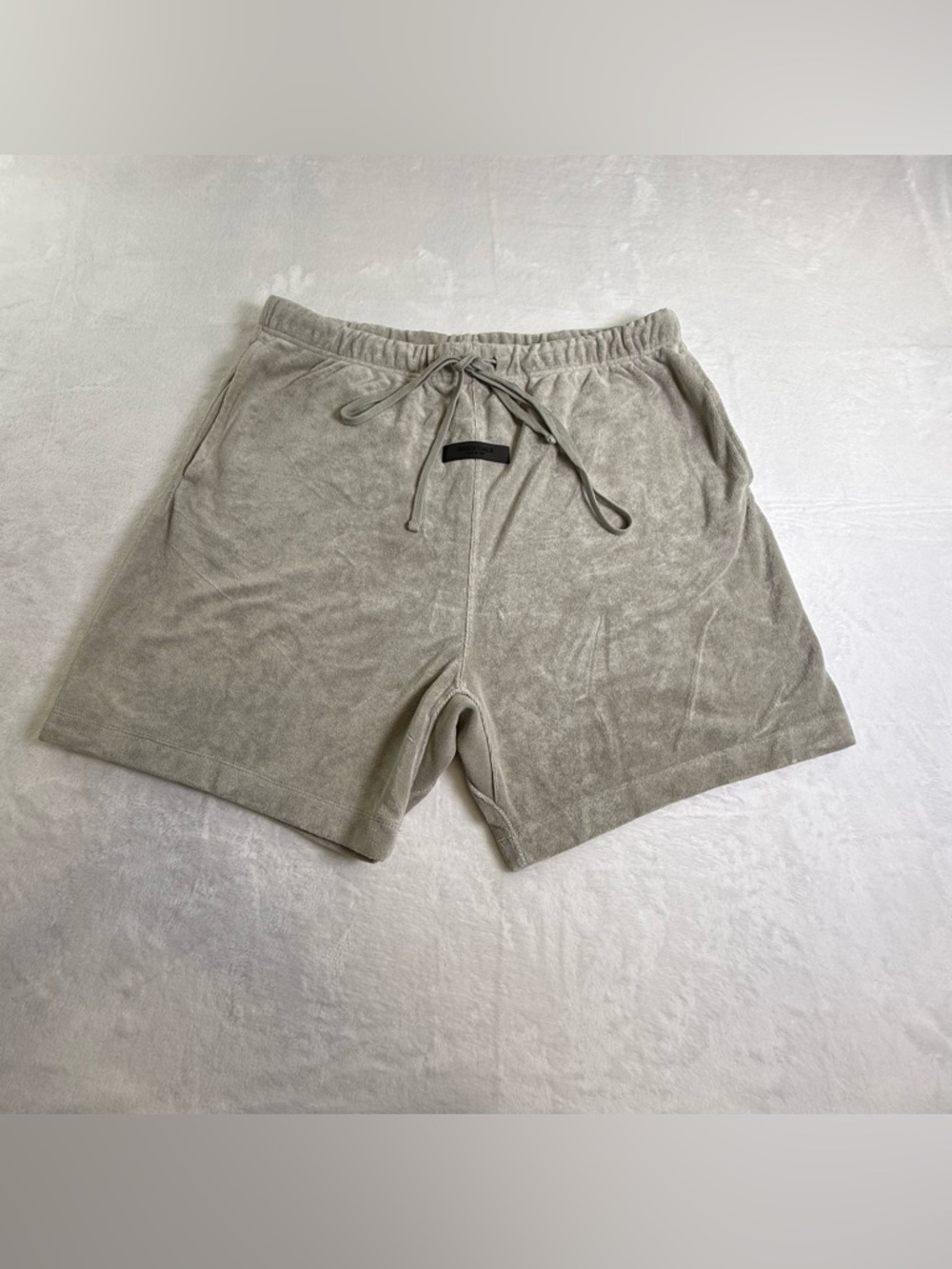 Fear of God Essentials  Men's‎ Terry Cloth Drawstring Shorts - Gray beige color
